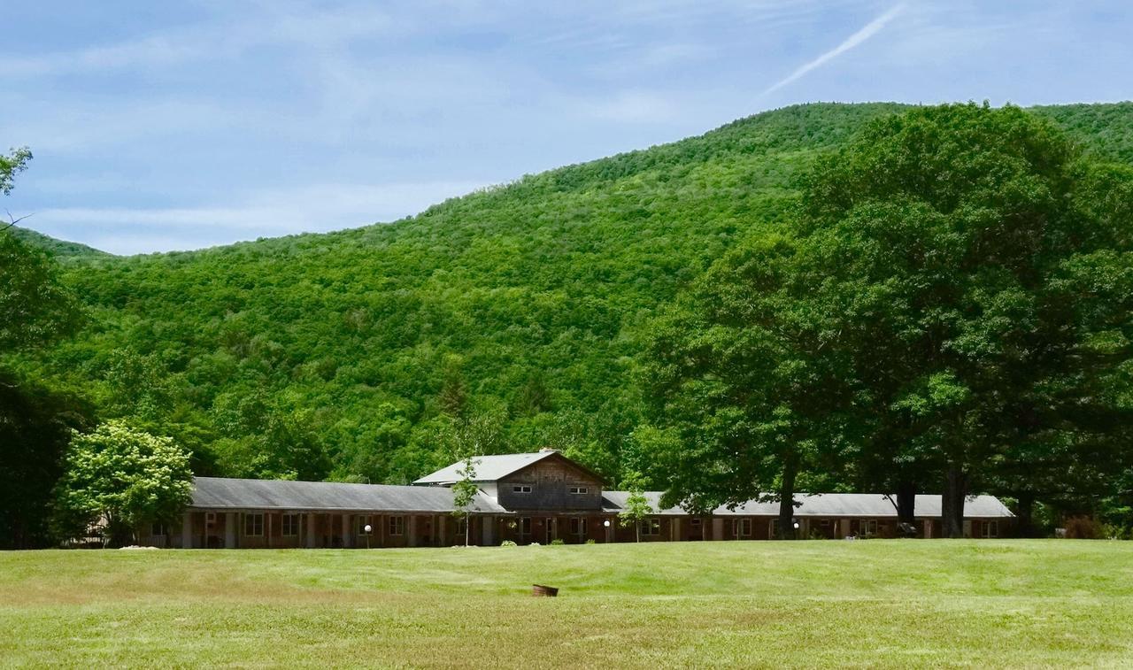 Aerie Inn Of Vermont East Dorset Exterior foto